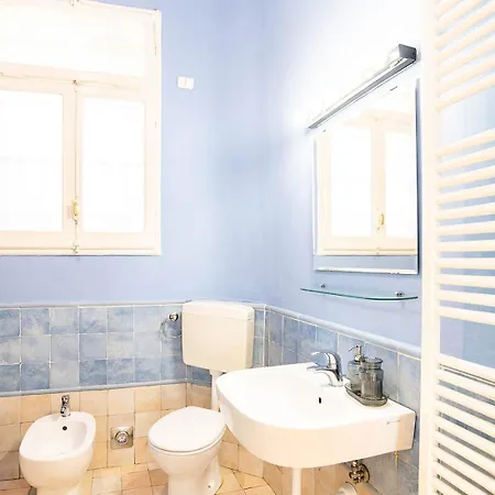 Elegant House In The Heart Of With A Terrace * Bologna